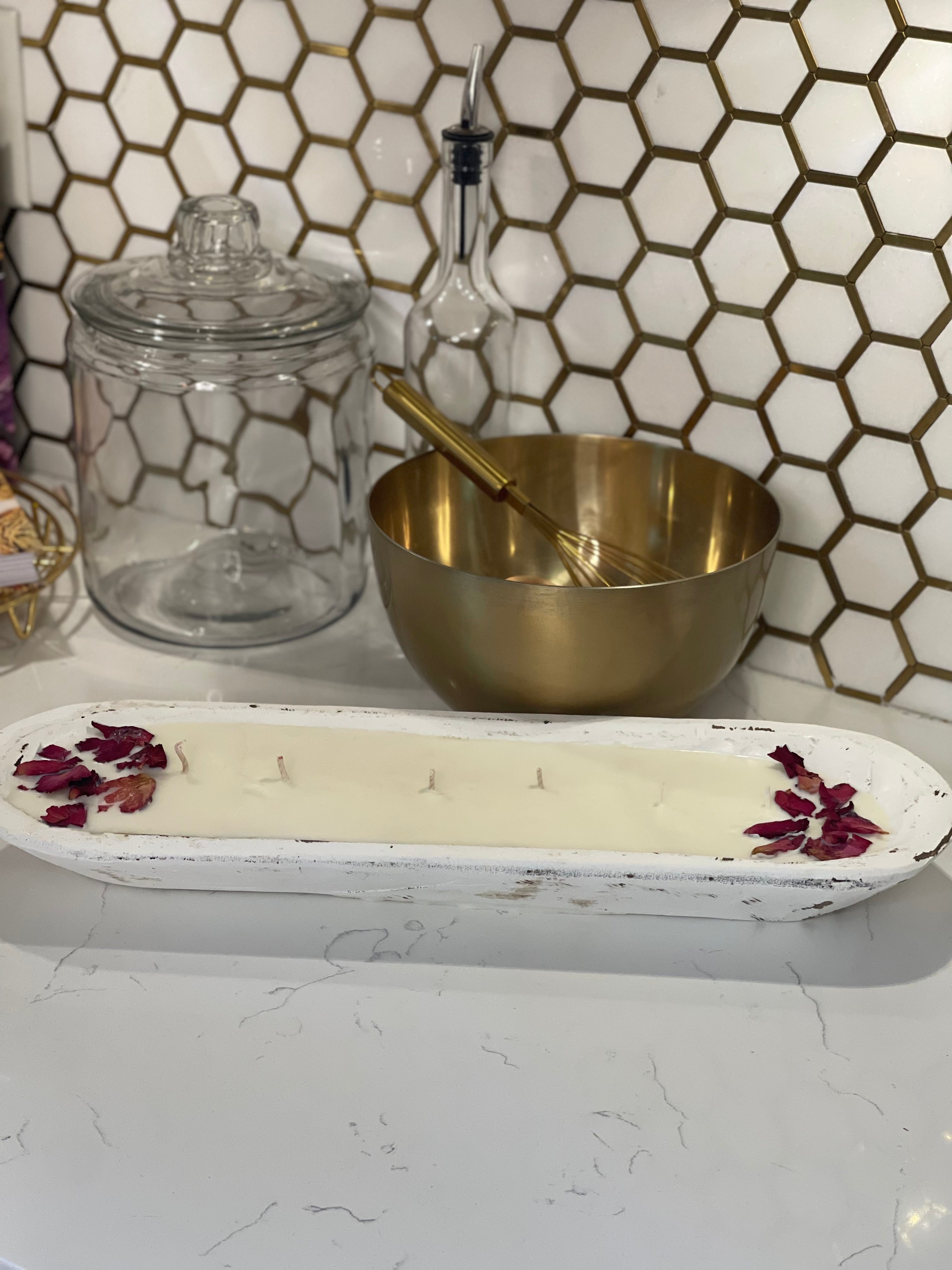 Coconut Caramel Kisses (Valentine’s Day) Natural White 6 wick Doughbowl Candle